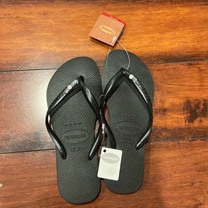 Havaianas Sandals size 7/8